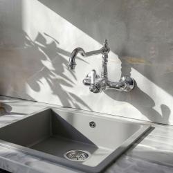 Nostalgická kuchynská batéria Hermitage R nástenná batéria Chróm 10.9021