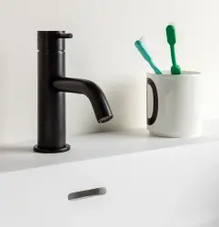 Waterevolution Flow umývadlová batéria matná čierna T110PR
