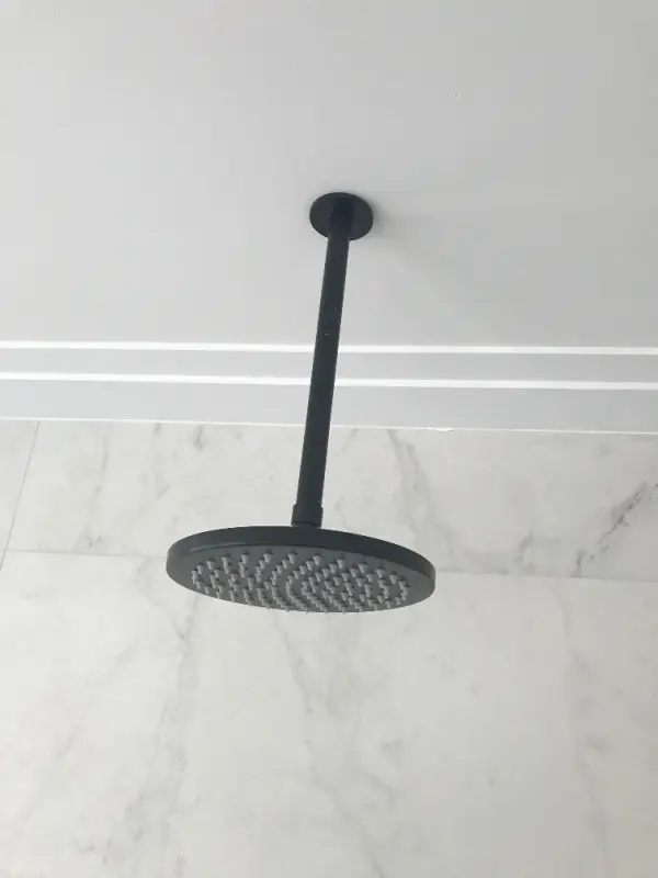 Waterevolution Flow hlavová sprcha 200 mm s pripojením na strop, matná čierna T1642PR
