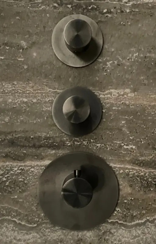 SB 316 AESTHETICS Round Vstavaná termostatická batéria s 3 vývodmi s prepínačom a uzatváracím ventilom PVD gun metal brúsená 1208954952