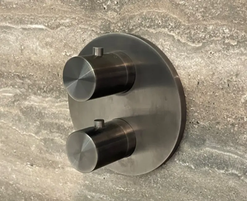 SB Universale Round Vstavaná termostatická batéria s 2 vývodmi PVD gun metal 1208955168