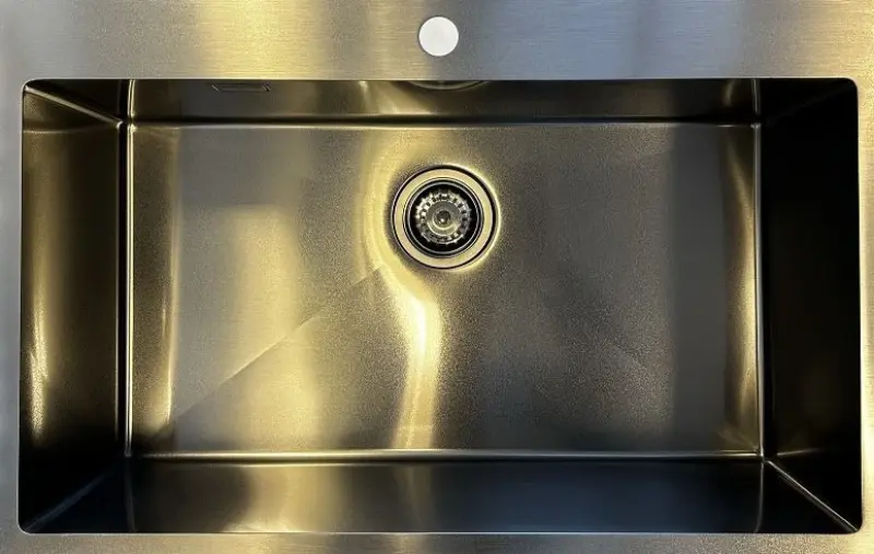 Ausmann Turt veľký kovový drez v antracitovej farbe PVD 79x50mm s otvorom pre kohútik na podstavcovú, rovnú a nadstavbovú montáž 1208956940