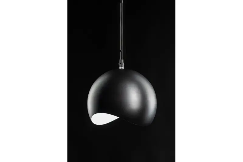 Decór Mavia guľovitá čierna závesná lampa 0931