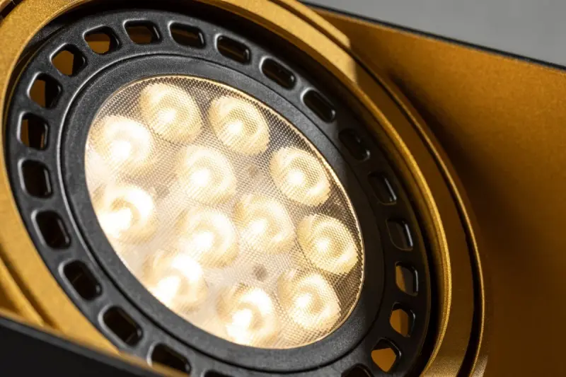 Deco Verso čierna zlatá stropná lampa s pohyblivou hlavou, dva svetelné zdroje 4212