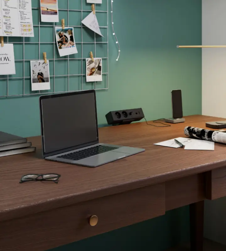 Indux Desk čierna písacia alebo stolová podložka s uzemnenou zásuvkou (2x) s 1x USB A, 1x USB C, 1x RJ45 a 1x HDMI 1208957922