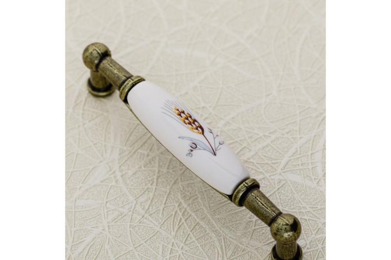 Porcelánová rukoväť 728B C=96mm antická mosadz K-wheet 1208965695
