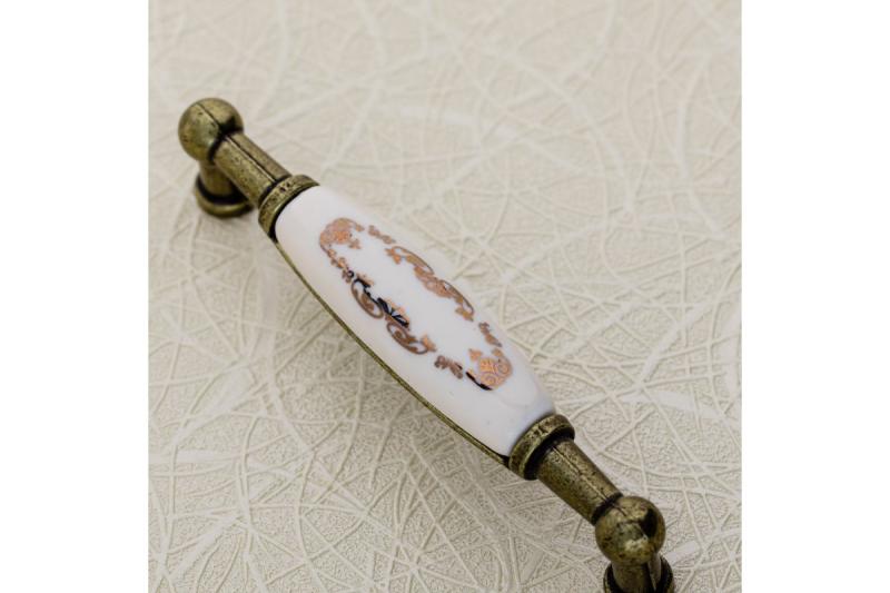 Porcelánová rukoväť 728B C=96mm antická mosadz X-zlatá ozdoba 1208965697