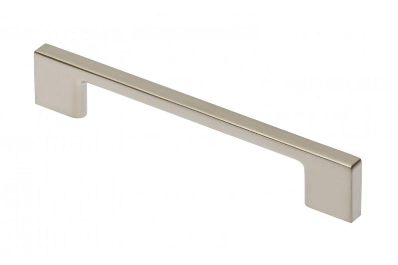 Rukoväť Zamak 819 C=128mm satén 1208965805