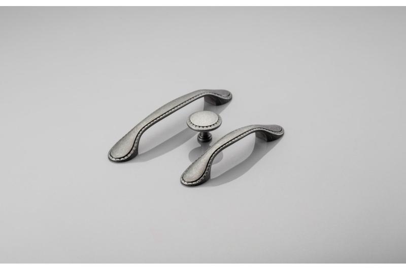 Rukoväť Zamak PALERMO C=96 mm antické striebro 1208966183
