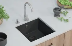 GraniteMy Universele granieten zwarte spoelbak 40x40 cm čierna na montáž na povrch, pod montáž a na rovinu s čiernou zátkou 1208967112