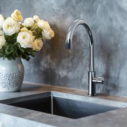 Waterevolution Flow kuchynská batéria s otočným okrúhlym výtokom chróm T158U01.