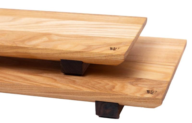 Woodsea Sushi M - Sushi doska z dubového dreva s nožičkami z orechového dreva 30x17 cm 1208971585