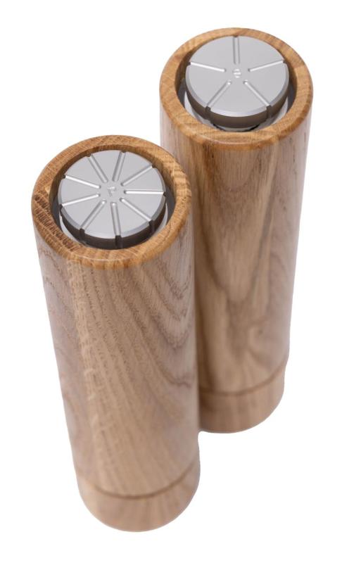 Woodsea Upside Down Oak - Dubový drevený mlynček na soľ Ø5.4x22.5 cm 1208971591