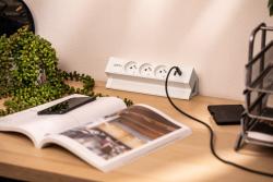 Basco nábytková zásuvka, 3 x zásuvka s uzemnením, USB A+C, 1,5 m kábel, biela s montážou