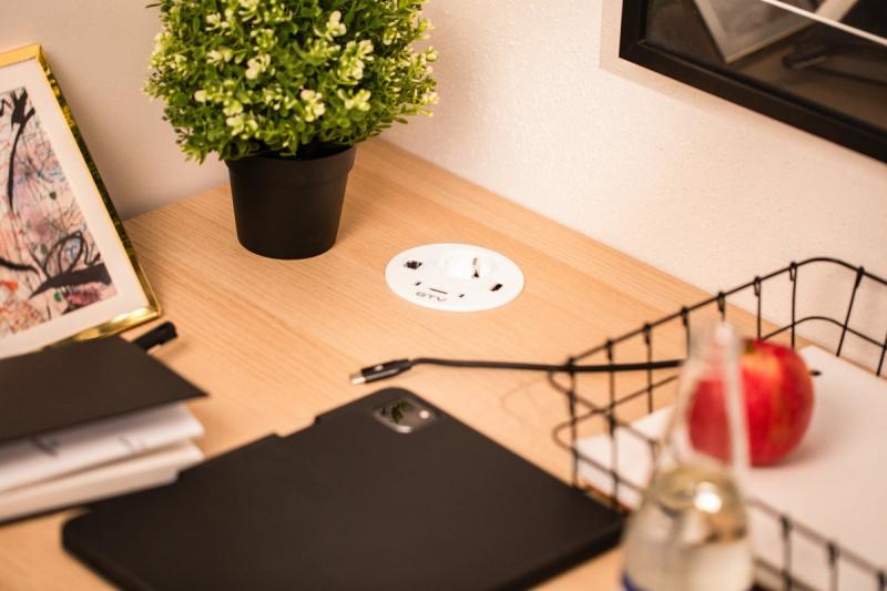 Zásuvka do nábytku RONDO, 1xSHUKO, 1xUSB-A, 2xUSB-C, HDMI, RJ45 kábel 1.5 m, biela
