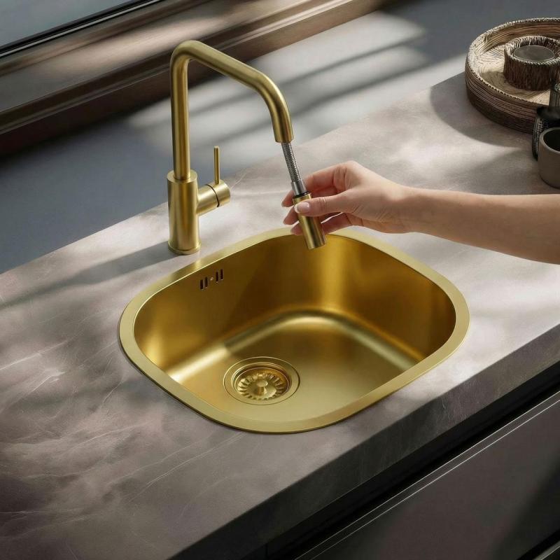 Pure.Sink Luxion Zlatý kuchynský batériový kohútik square s výsuvným výtokom PLXSQUA-60