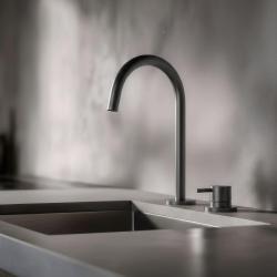 Pure.Sink Luxion 2-otvorová kuchynská batéria z gun metal s okrúhlym výtokom PLX2HR-61
