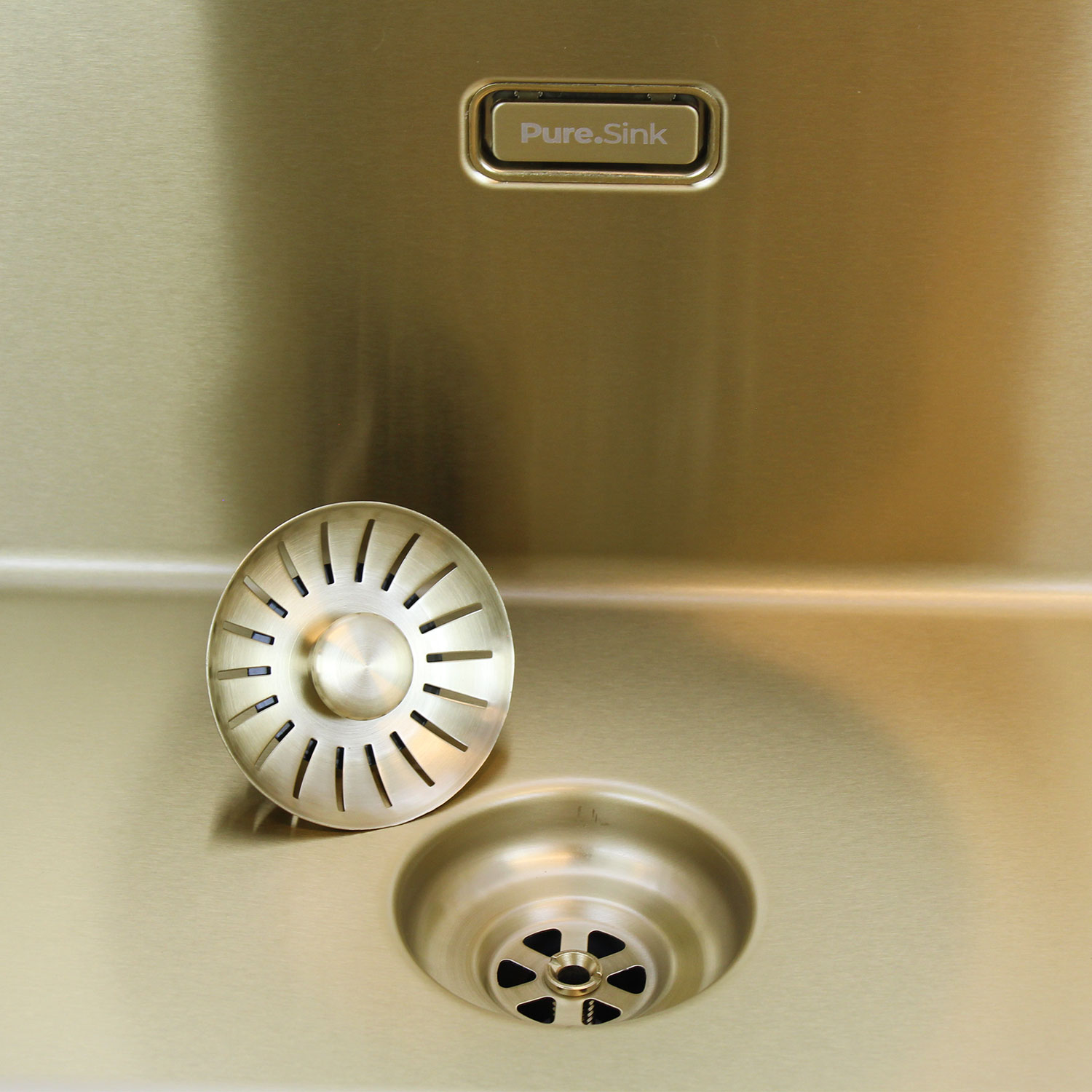 Ako predchádzať nepríjemným zápachom v dreze, skôr ako sa objavia