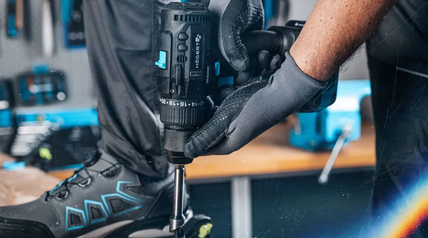 Náradie na akumulátor